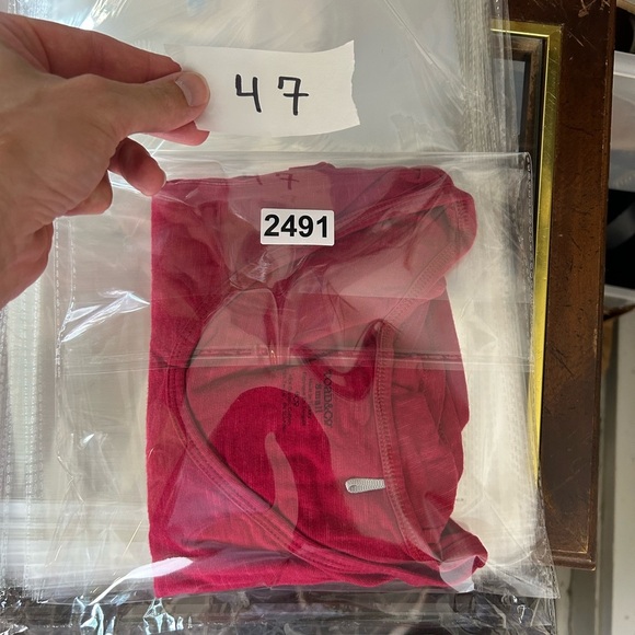 Toad & Co Organic Cotton Women's Red V-Neck Top Blouse Size S Casual outdoor - Picture 11 of 11